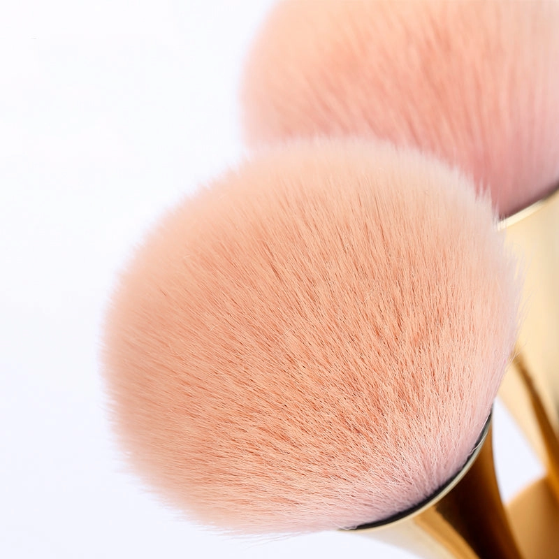 Fluffy Blush Powder Makeup Brush