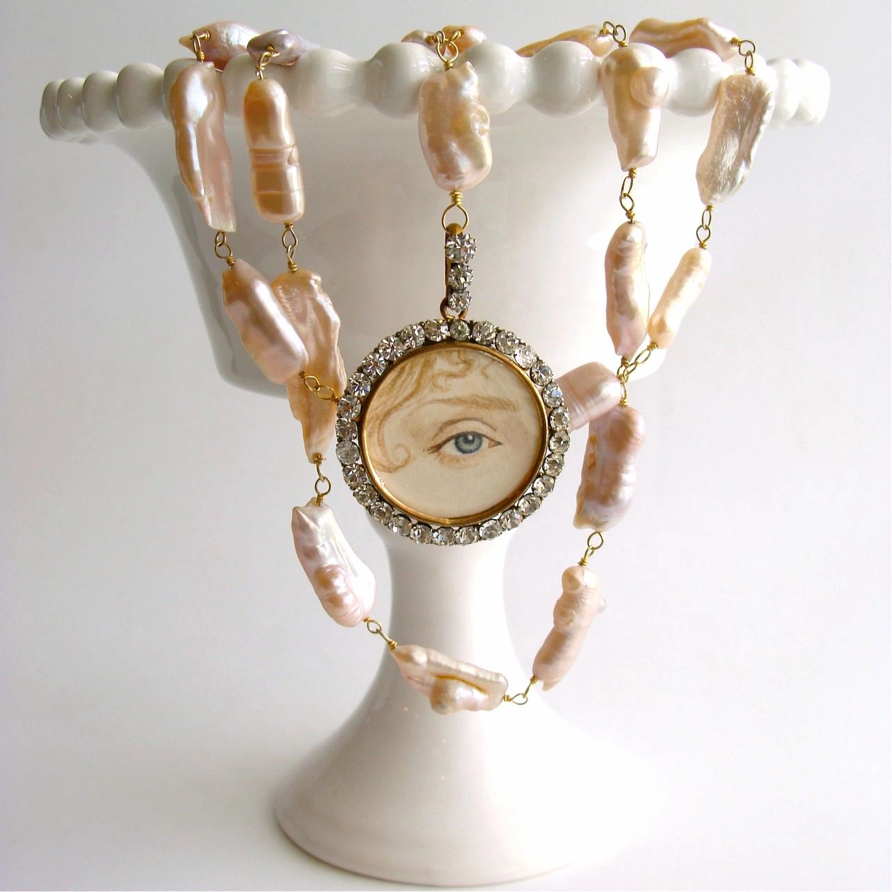 Lover’s Eye Locket Pink Blush Biwa Pearls - Georgiana Necklace