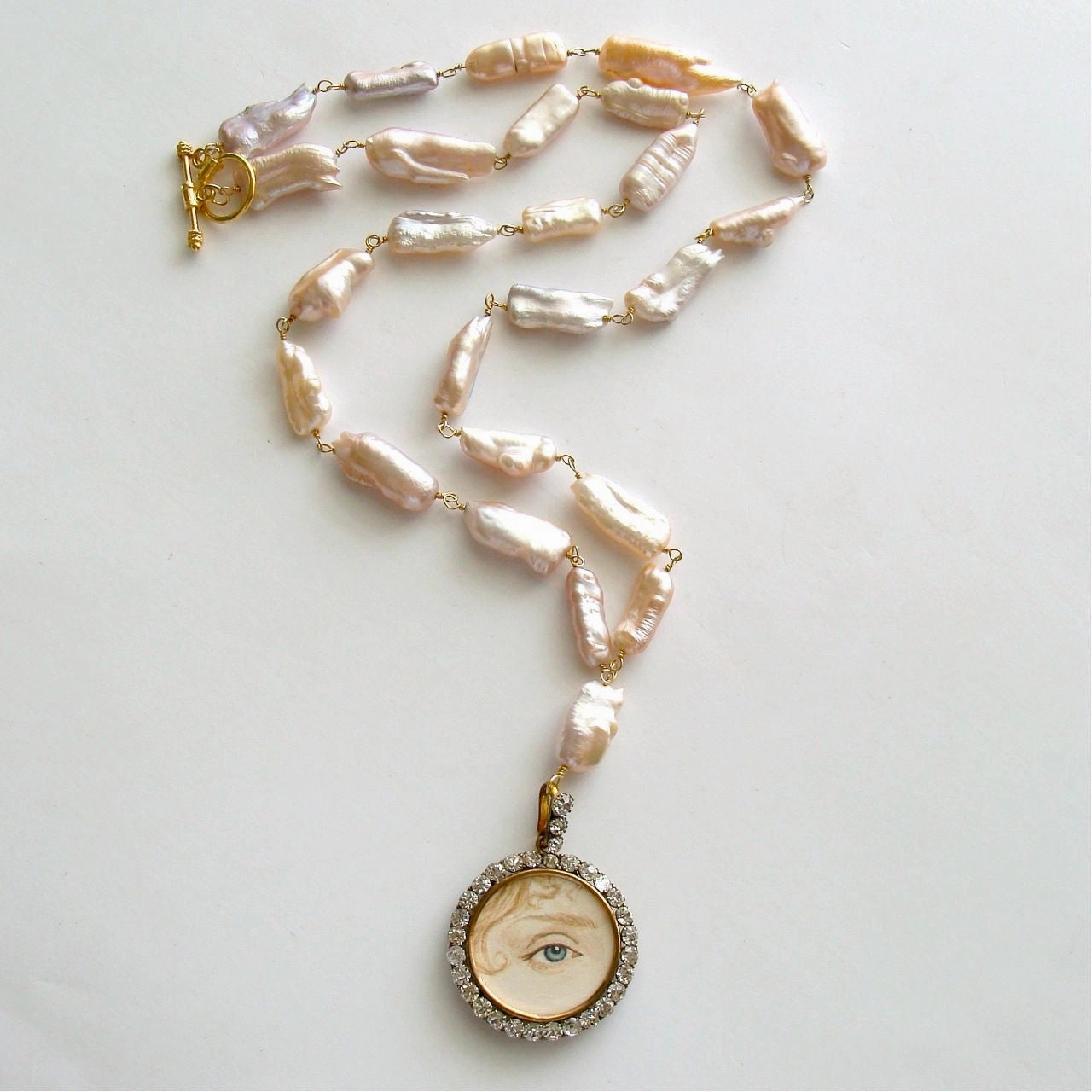 Lover’s Eye Locket Pink Blush Biwa Pearls - Georgiana Necklace