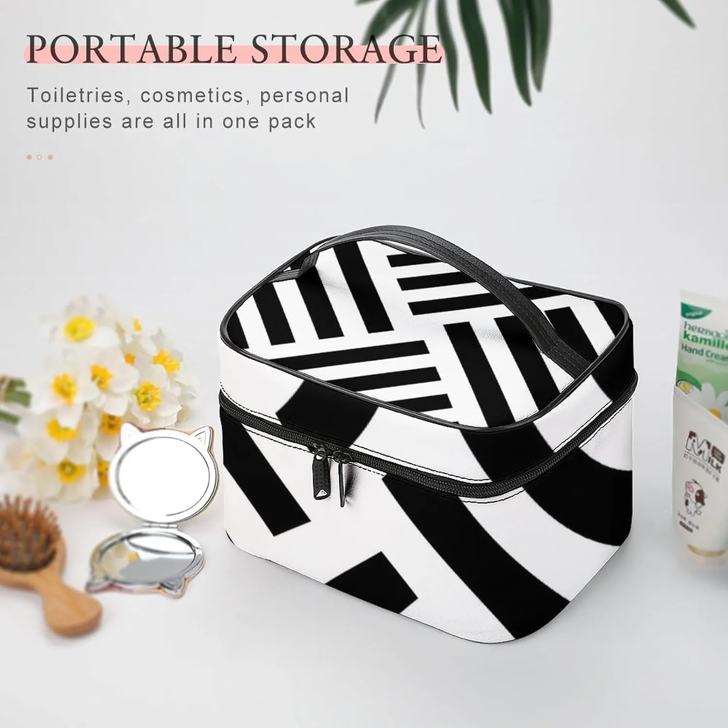 Makeup Bag, Geometric Stripe in Black and White Travel Cosmetic Bag Makeup Organizer Case Large Capacity Portable Zipper Toiletry Bag for Women