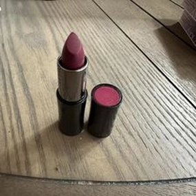 MARY KAY FUCHSIA CRÈME LIPSTICK - 12