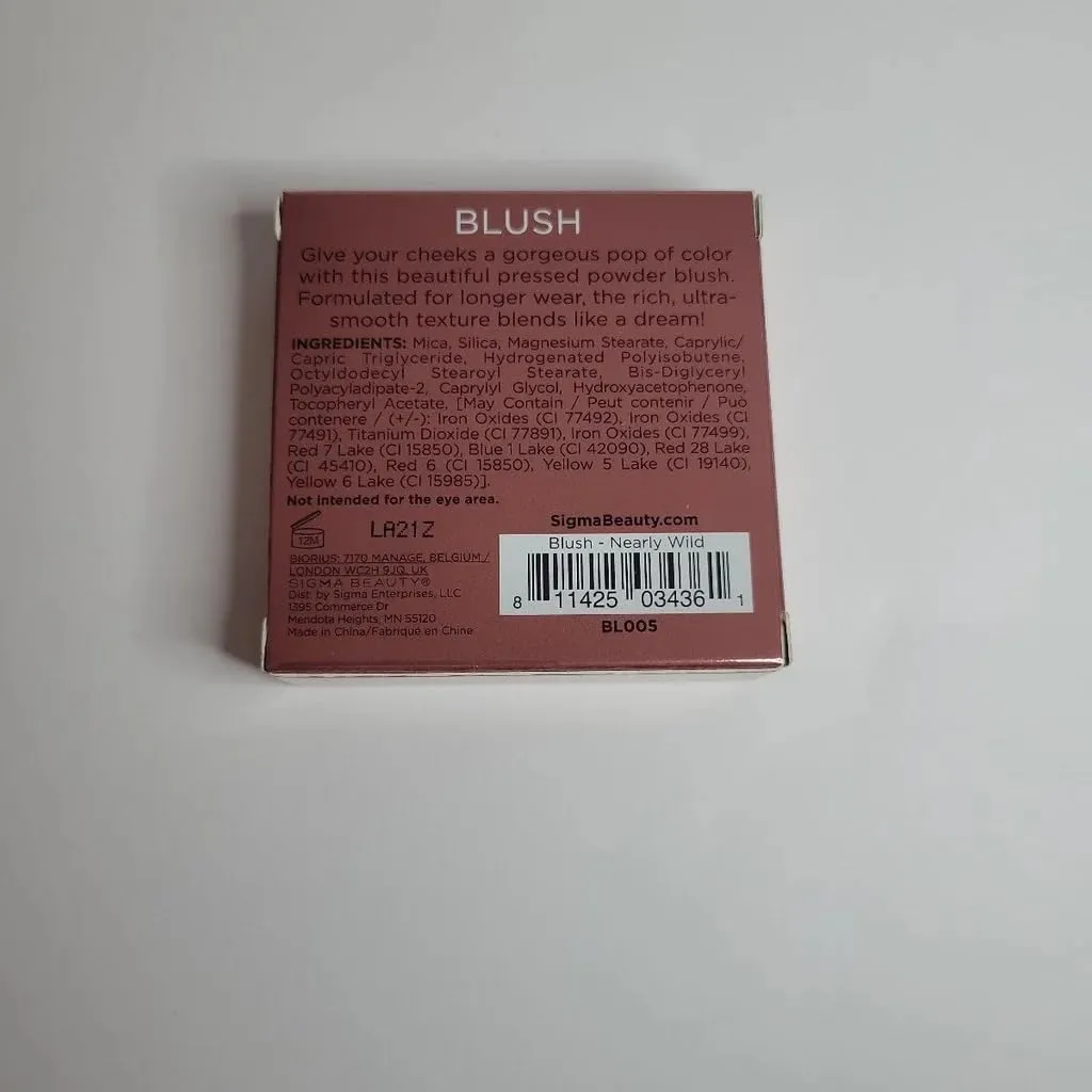 Sigma Beauty Pomegranate Pink Matte Blush Palette - Long Lasting Blush Pressed Powder - Gluten Free, Cruelty Free, Vegan Makeup Palette - Nearly Wild